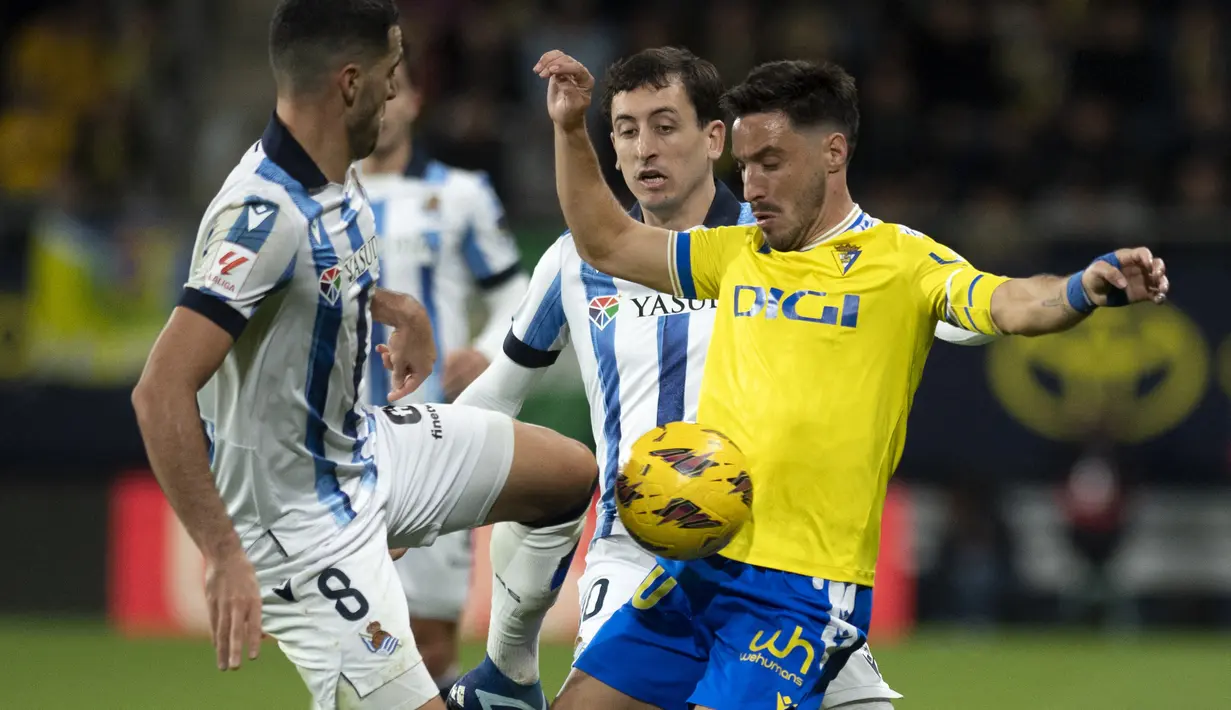 Sedangkan Real Sociedad berada di posisi keenam dengan 31 poin. (JORGE GUERRERO / AFP)