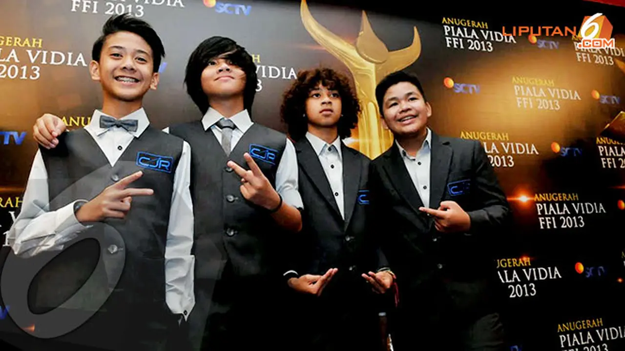 coboy-junior-131128b.jpg