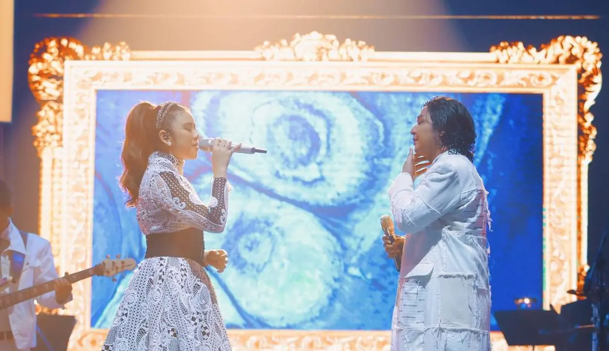 <p>Kini banyak mendapatkan tawaran manggung, Tiara Andini sudah pernah duet bareng penyanyi ternama. (FOTO: instagram.com/tiaraandini/)</p>