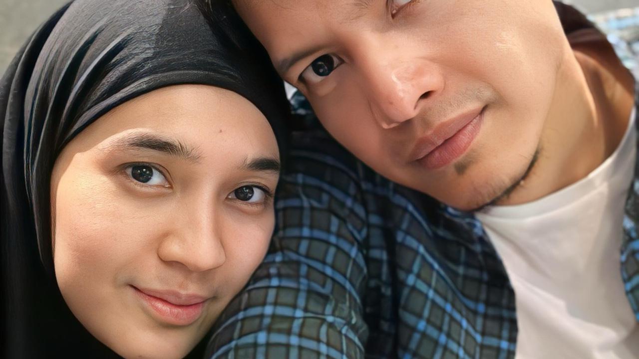 Dhini Aminarti Unggah Foto Terbaru Bareng Dimas Seto dan Perlihatkan Kemesraan: Semua Akan Indah Pada Waktunya