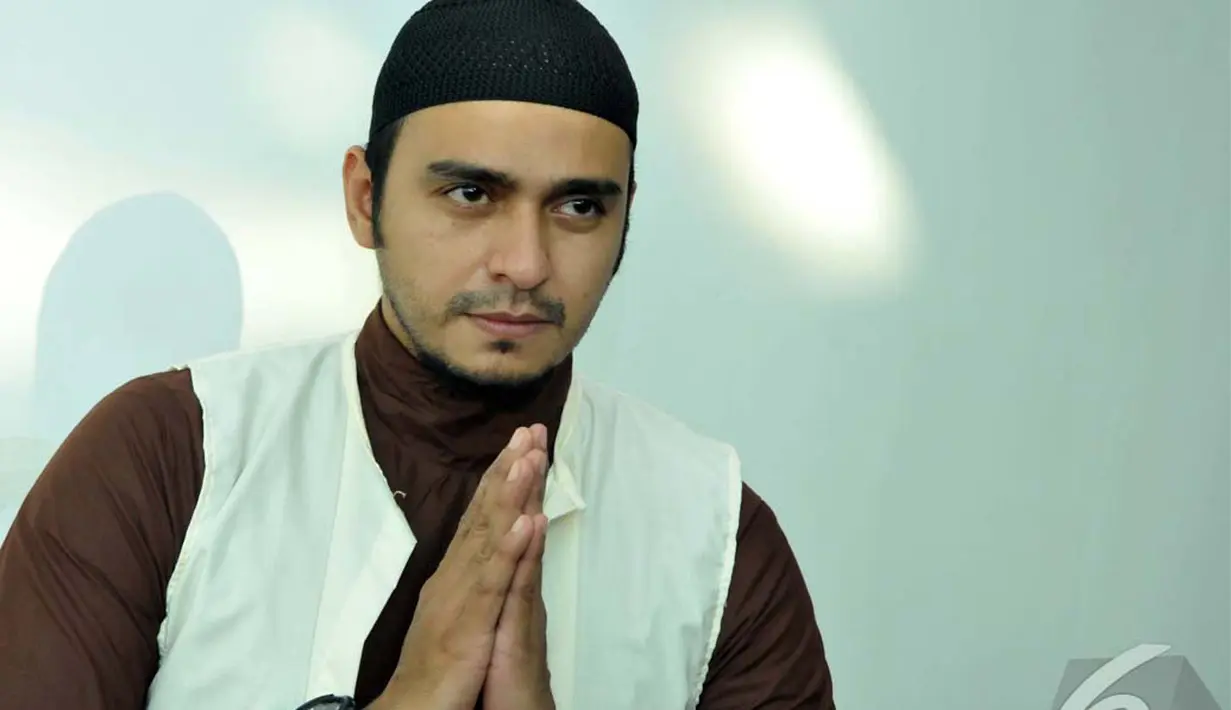 Ali Zaenal mengaku tetap menjalankan puasa meski kegiatannya padat (Liputan6.com/Panji Diksana)