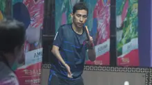 Atlet tenis meja terbaik NPC Indonesia, David Jacobs saat berlatih di Solo, Kamis (27/2/2020). (Bola.com/Vincentius Atmaja)