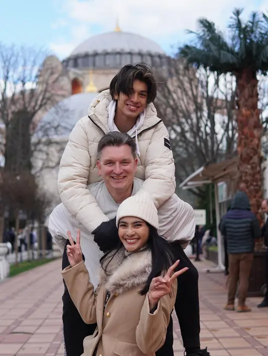 [Instagram/maudykoesnaedi]