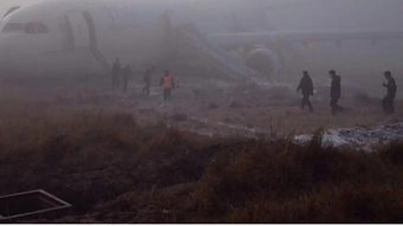 Bandara Berselimut Kabut, Pesawat Turki Tergelincir ke Rumput