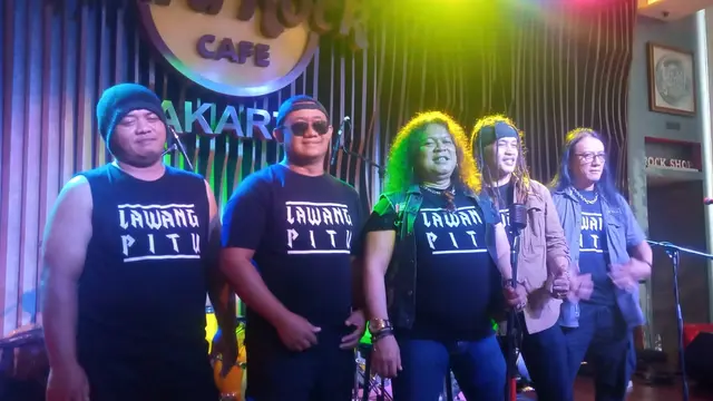 Aksi grup band Lawang Pitu memperkenalkan lagu perdana bertajuk Atas Nama