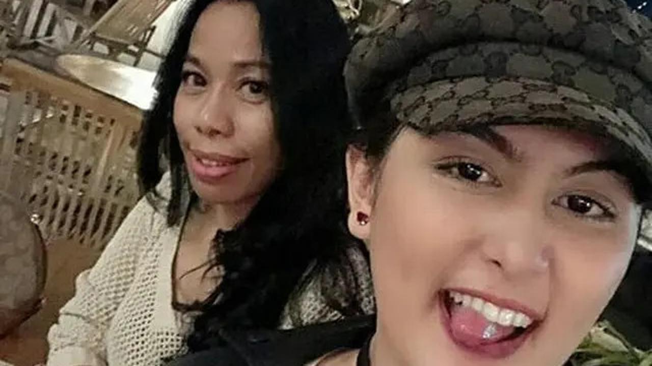 7 Potret Jadul Kebersamaan Talitha Curtis dan Ibunda, Penampilannya Curi Perhatian