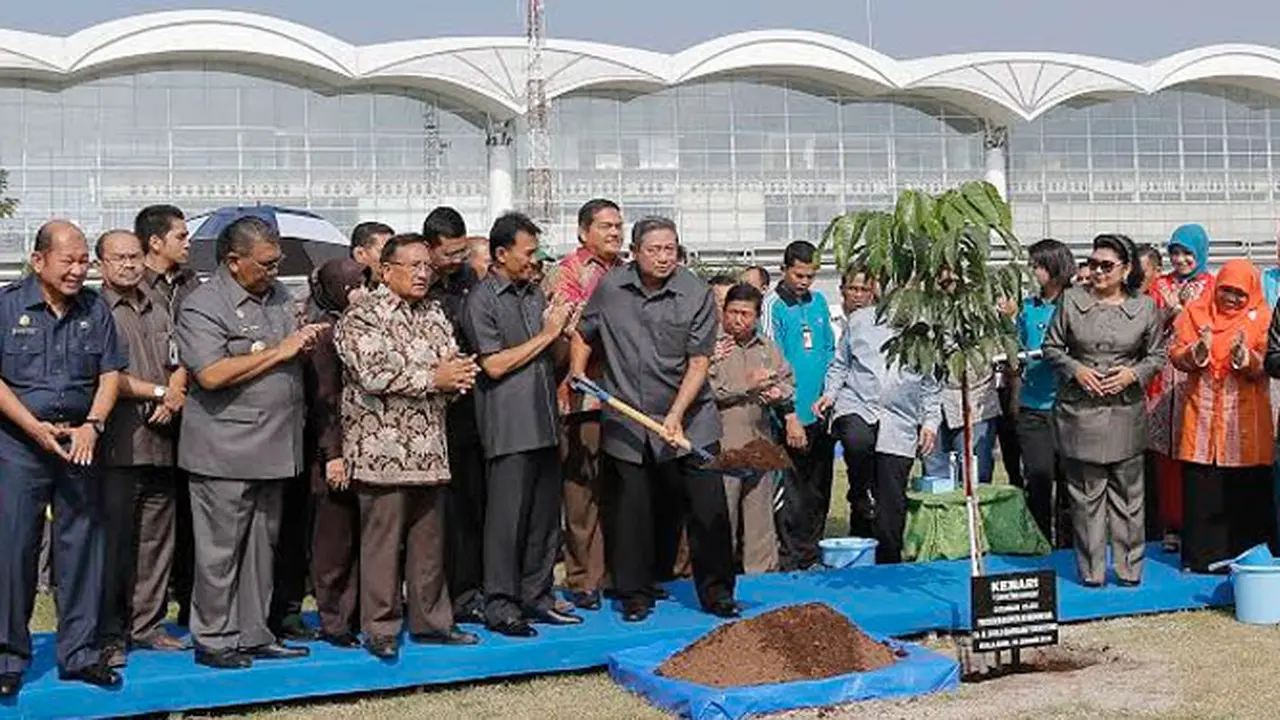 foto-presiden-kereta-kualanamu-6-140126a