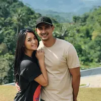 Kabar keduanya kembali terlihat dari akun Instagram masing-masing. Keduanya sering mengunggah foto bersama. Hal itu juga dibenarkan oleh Citra Kirana saat berbincang dengan Bintang.com beberapa waktu lalu. (Instagram/alisyakieb)