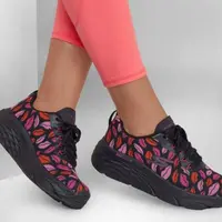 Skechers X DVF. document/Skechers.