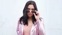 Angela Gilsha dan Stuart Collin Rayakan Tahun Baru Bersama?