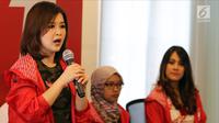 Ketua Umum PSI Grace Natalie memberi sambutan di Kantor DPP PSI, Jakarta Pusat, Rabu (2/5). PSI mendukung pasangan Khofifah Indar Parawansa-Emil Dardak di Pilkada Jatim. (Liputan6.com/Johan Tallo)