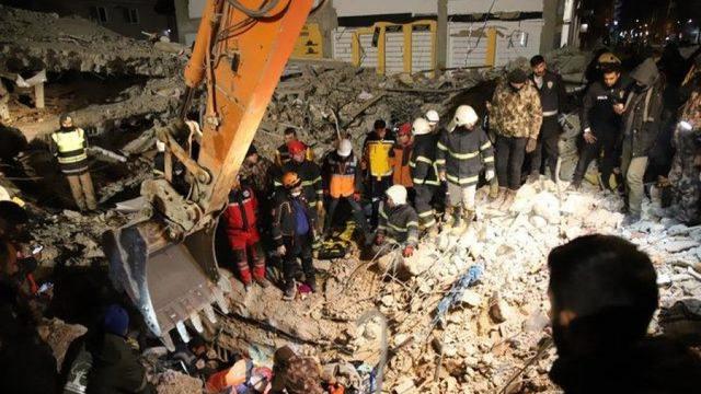 Minum Air Kencing Untuk Bertahan, Remaja Korban Gempa Turki Ini Terperangkap 94 Jam