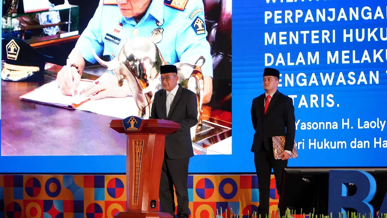 Direktur Jenderal Administrasi Hukum Umum (Ditjen AHU), Cahyo R. Muzhar dalam Rapat Kerja Teknis Pelayanan Administrasi Hukum Umum di depan perwakilan seluruh Kanwil Kemenkumham. (Istimewa)