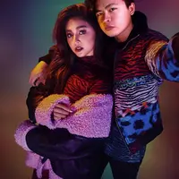 Melihat koleksi foto-fotonya dengan sejumlah cewek-cewek cantik kamu pasti heran. (Foto: Facebook/Melnar Arquillo)