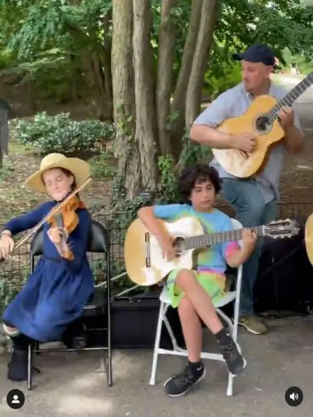 Kolaborasi keren The Quarantined Quartet dan The Happy Caravan