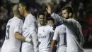 Pemain Real Madrid, Isco (tengah) merayakan gol bersama rekan-rekannya saat melawan Levante UD pada laga lanjutan La Liga Spanyol; di Stadion Ciutat de Valencia; Kamis (3/3/2016) dini hari WIB. ( AFP/Jose Jordan) 