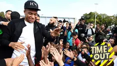 Berita video Time Out yang membahas tentang para pemain muda yang bisa menggantikan Lionel Messi dan Cristiano Ronaldo.