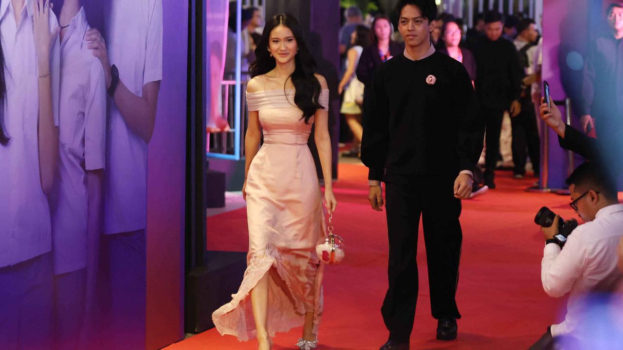 FOTO: Rangga & Cinta, Kisah Ikonik Generasi 2000-an Kembali Hidup di Layar Lebar
