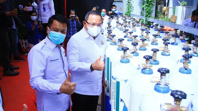 Kadin Sumsel Salurkan Ratusan Tabung Oksigen COVID-19 ke RS di Sumsel