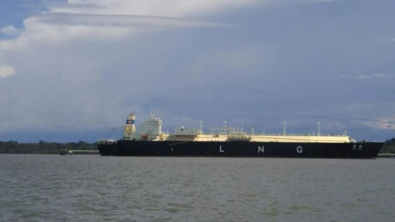 Emiten Buana Lintas Lautan Tambah Kapal Tanker LNG Kedua