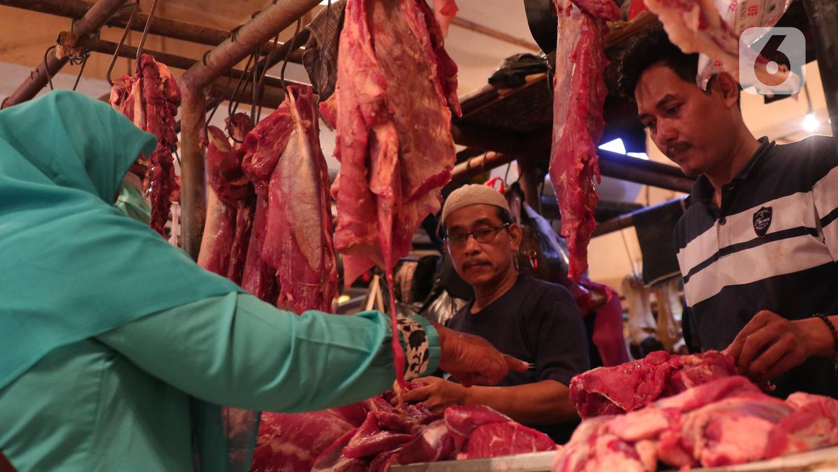FOTO: Jelang Lebaran, Harga Daging Sapi dan Ayam Alami Kenaikan