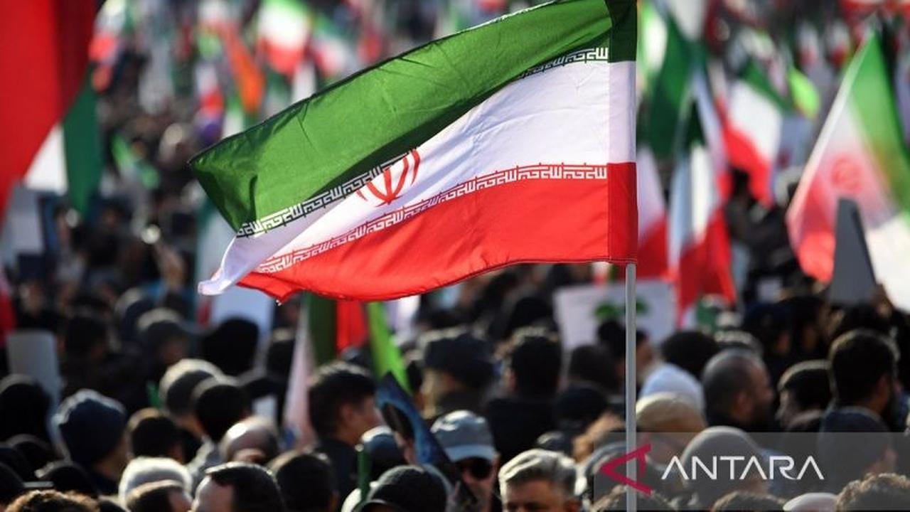 Konflik AS-Iran: Menguak Akar Ketegangan dari Revolusi 1979 hingga Gejolak Terkini