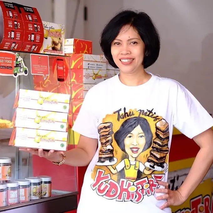 Diary Fimela: Pandemi Justru Tambah Outlet, Begini Cara UMKM Tahu Petis Yudhistira Adaptasi di Tengah Pandemi