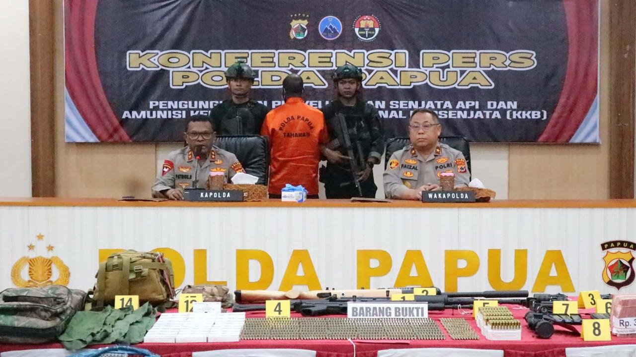 FOTO: Penampakan Senjata Api dan Amunisi yang Akan Diselundupkan kepada KKB Puncak Jaya