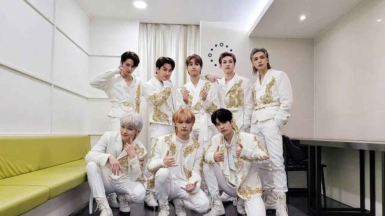 Stray Kids