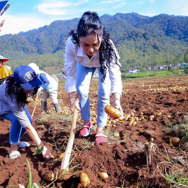 [Fimela] Krisdayanti