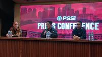Konferensi pers PSSI di SUGBK, Jakarta, Jumat (24/10/2025). (Bola.com/Hery Kurniawan)