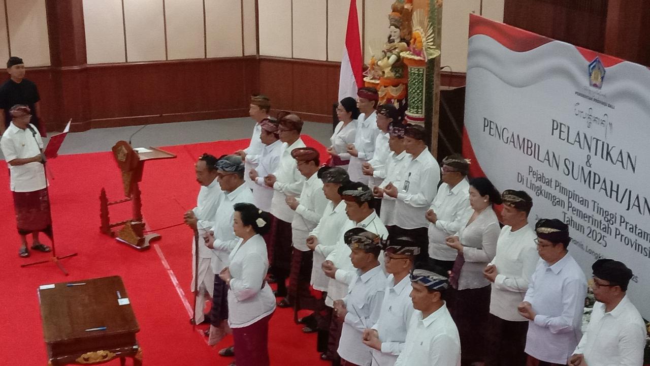 Pelantikan Kepala Kesbangpol Bali