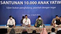 Wagub Jateng taj Yasin saat memberi sambutan pada acara Santunan 10.000 Anak Yatim di Pendapa Museum RA Kartini