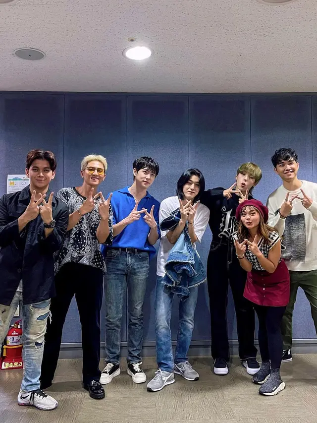 6 Potret Keseruan Amel Carla Syuting Bareng Idol K-Pop di Korea Selatan, Bikin Iri