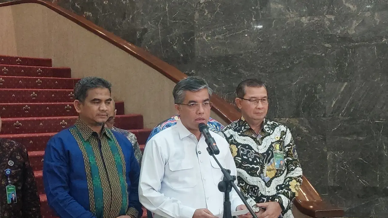 Menteri Ketenagakerjaan Yassierli buka suara terkait OTT KPK