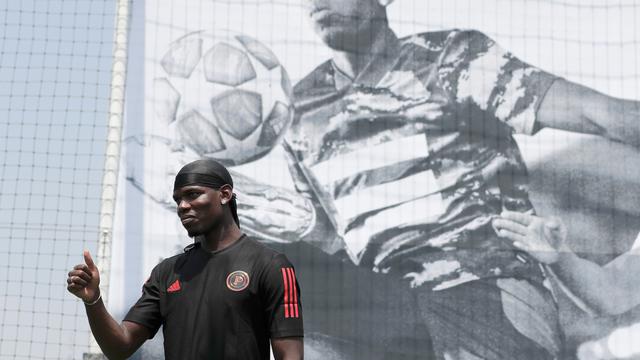 Gaya Paul Pogba Saat Tur Asia di Korea Selatan