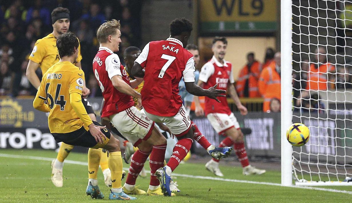 Pada duel di Molineux Stadium tersebut, The Gunners menang dua gol tanpa balas. (Nigel French/PA via AP)