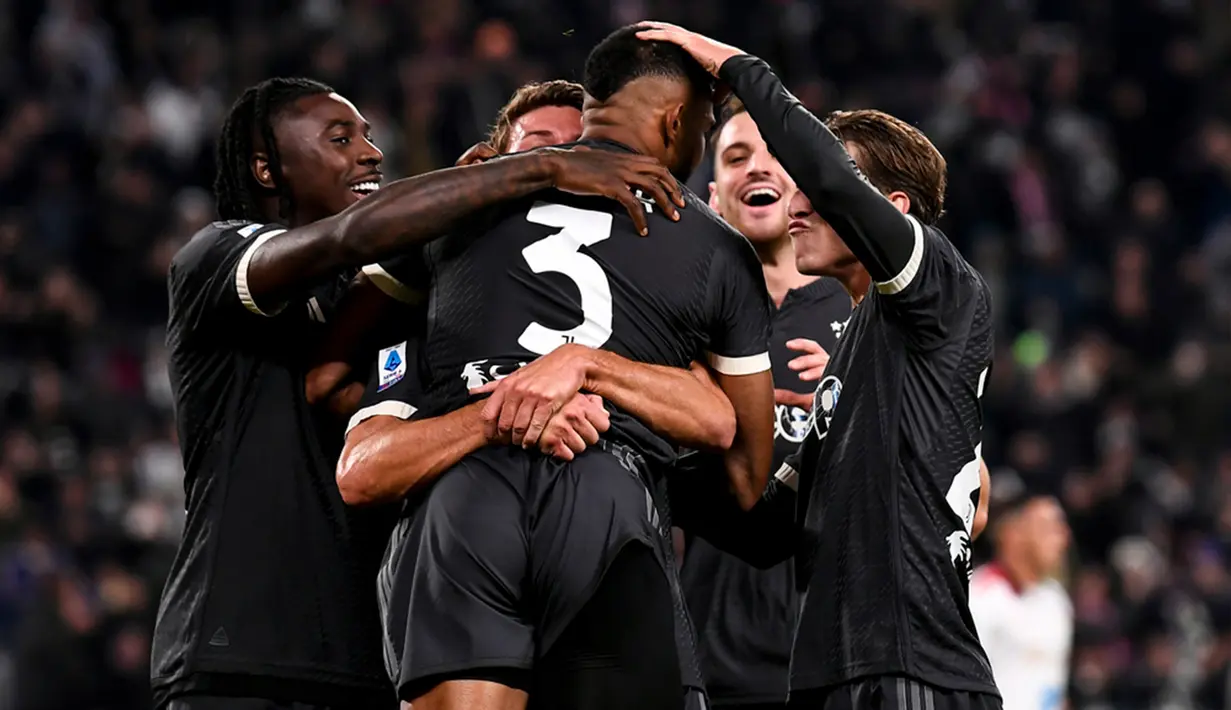 Bianconeri mencetak gol keduanya pada menit ke-70. Memanfaatkan kemelut dari umpan sepak pojok, Daniele Rugani dengan mudah menceploskan bola ke gawang. (Fabio Ferrari/LaPresse via AP)