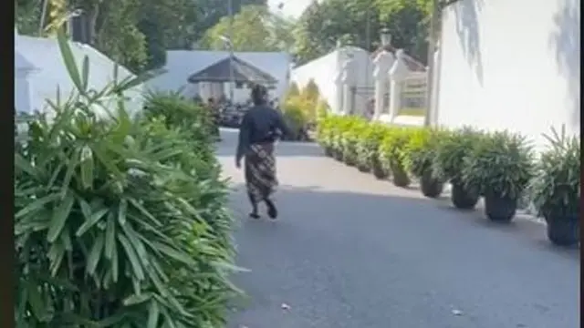 Abdi Dalem Keraton Yogyakarta Bikin Konten dan Ungkap Kegiatannya Saat Bertugas