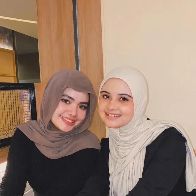 6 Potret Terbaru Alya Avivah Kakak Aliando Kini Berhijab, Pernah Main di Sinetron GGS