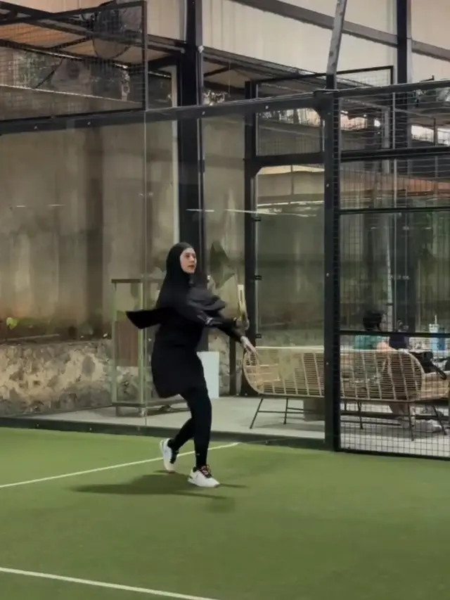 Paula Verhoeven Raih Juara 2 Padel Sambil Tetap Stylish dan Syar’i (Instagram/@paula_verhoeven)
