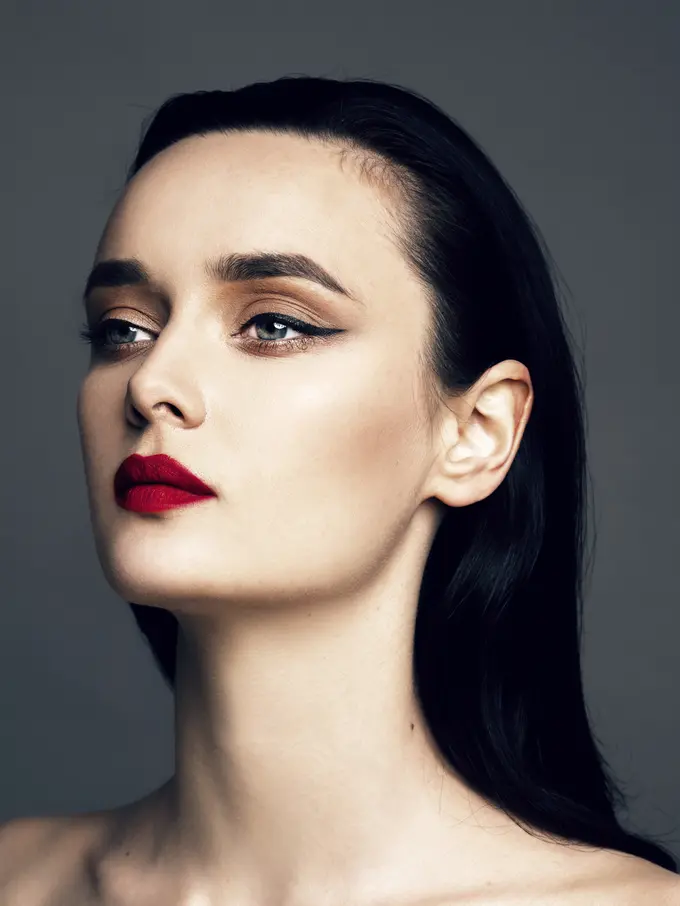 FIMELA Beauty: Tips gunakan eyeliner sesuai bentuk mata / Image: Shutterstock