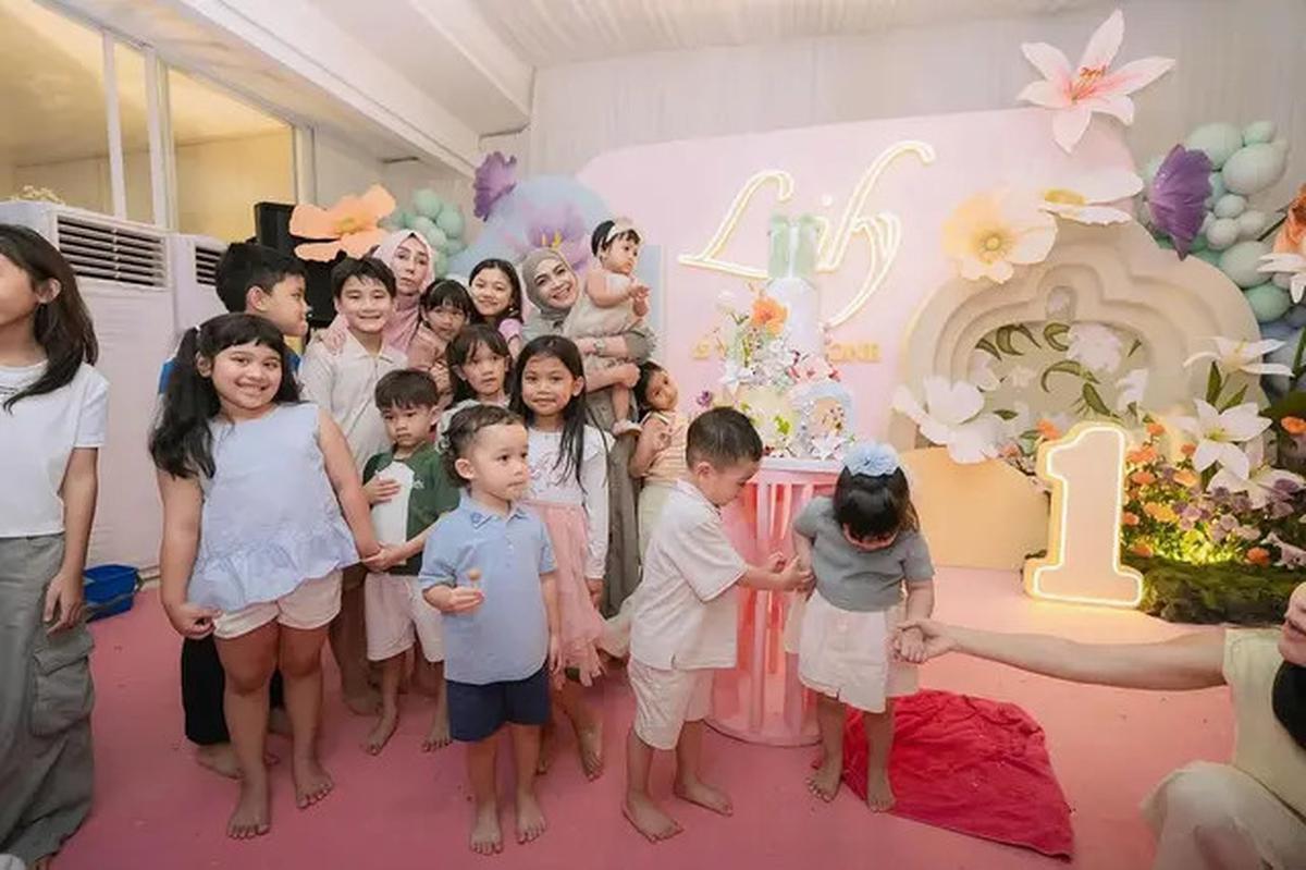 10 Potret Ulang Tahun Lily Anak Raffi Ahmad, Digelar Meriah di Rumah Andara