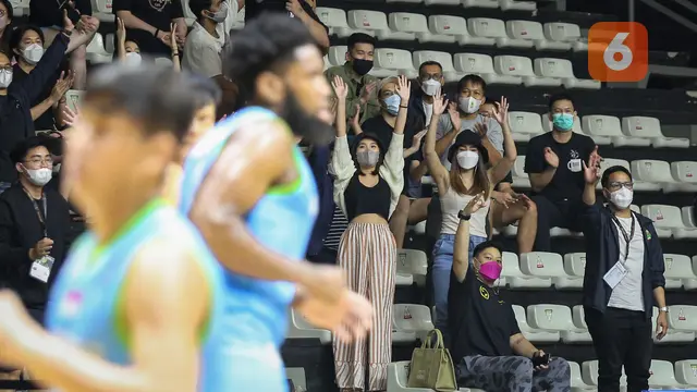 Foto: Rindu Telah Terobati, Berikut Potret Euforia Penonton IBL Tokopedia 2022