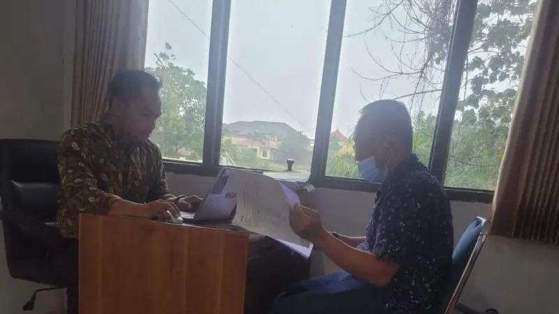 pemeriksaan saksi korupsi bank Sultra cabang Konawe Kepulauan di Polda Sulawesi Tenggara.(Liputan6.com/Ahmad Akbar Fua)