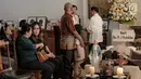 Jenazah mantan Menteri Tenaga Kerja era Presiden Soeharto, Cosmas Batubara disemayamkan di Jalan Cidurian Nomor 3, Cikini, Jakarta, Kamis (8/8/2019). Cosmas Batubara meninggal dunia pada Kamis, 8 Agustus 2019 pukul 03.27 WIB. (Liputan6.com/Faizal Fanani)