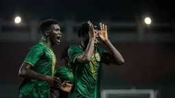 Seleberasi pemain Timnas Mali U-22,&nbsp;Sekou Kone, usai mencetak gol ke gawang Timnas Indonesia U-22 pada laga ujicoba&nbsp;yang digelar di Stadion Pakansari, Kabupaten Bogor, Selasa (18/11/2025) pukul 20.00 WIB.&nbsp;(Bola.com/Bagaskara Lazuardi)