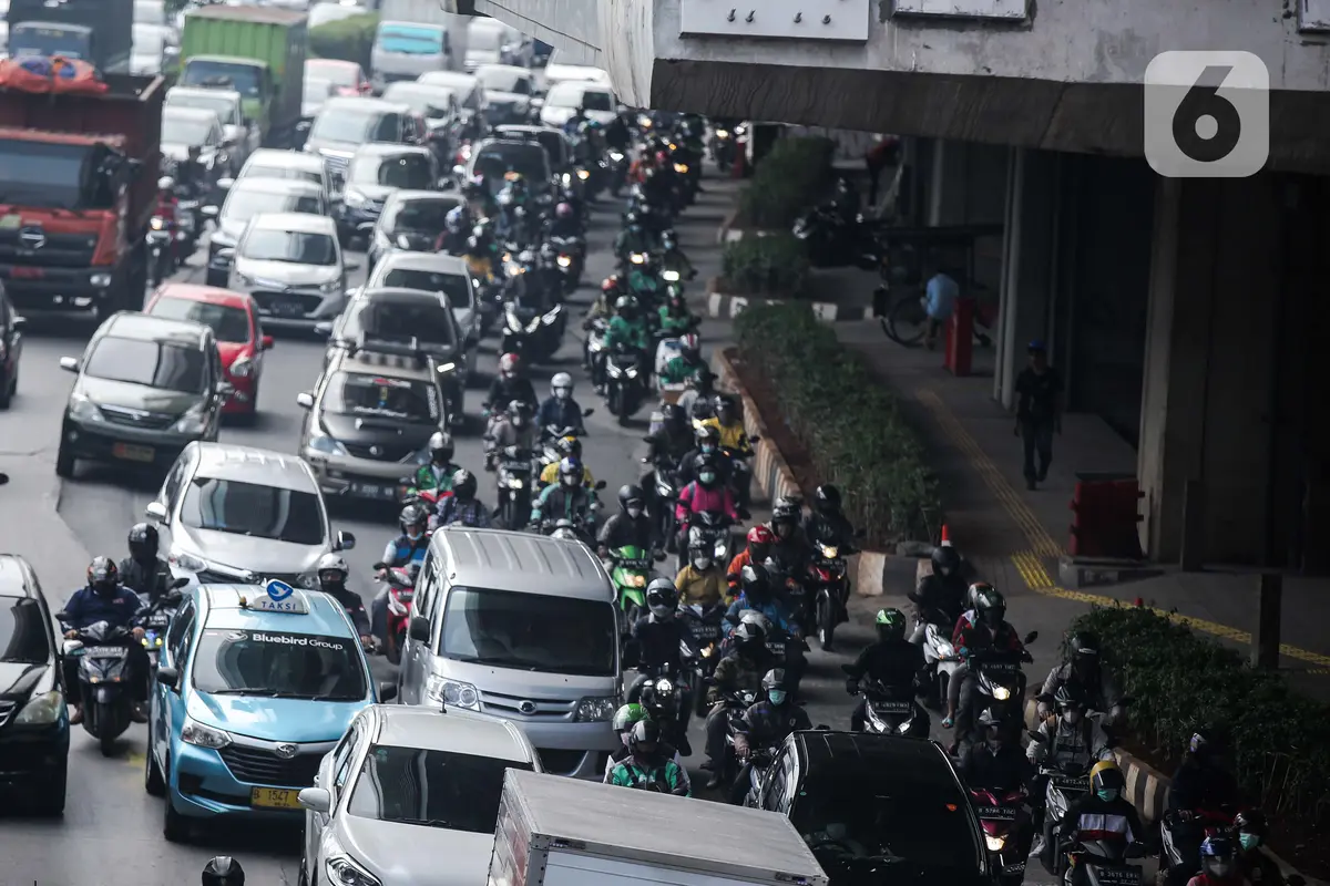 Tekan Kemacetan, Pengaturan Jam Kerja di Jakarta Akan Diuji Coba