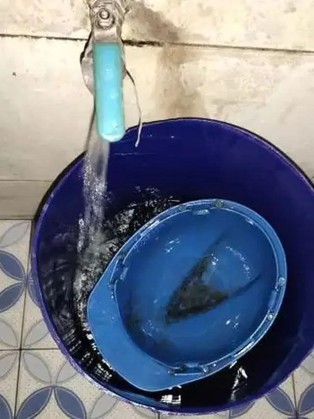 6 Benda 'Nyangkut' di Kamar Mandi Ini Bikin Heran, Seketika Alih Fungsi