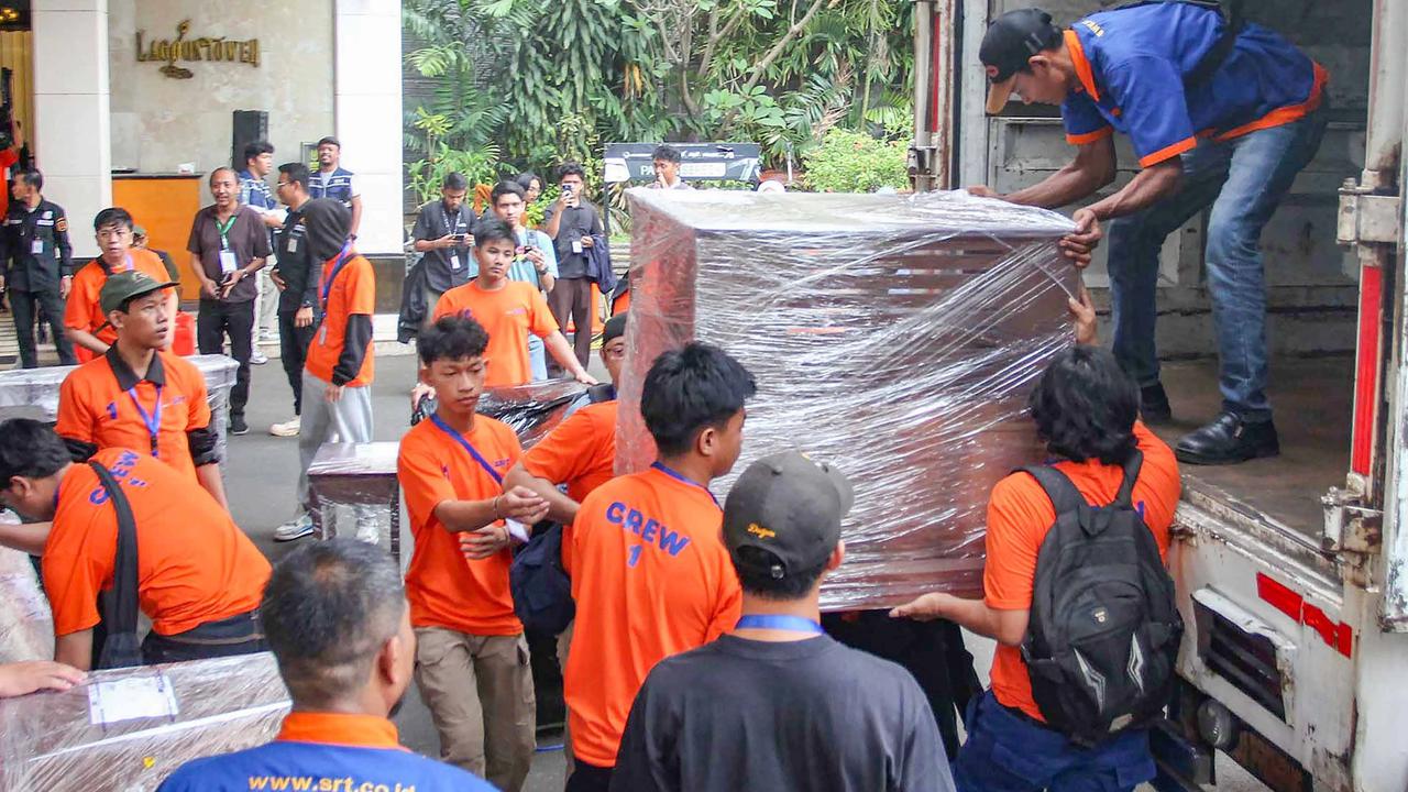 FOTO: Kemensetneg Relokasi Aset Eks Hotel Sultan ke Gudang di Cikarang